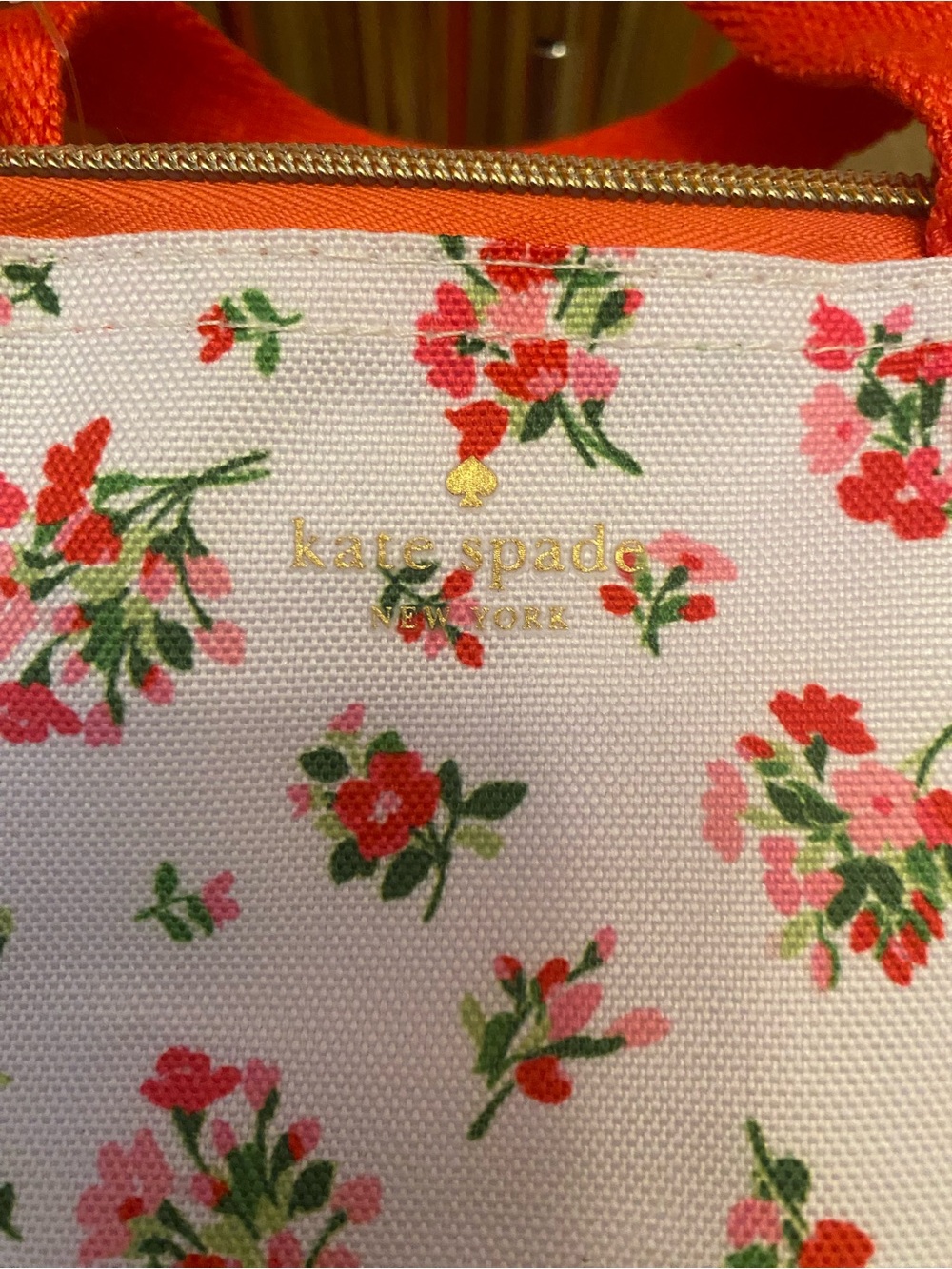 Kate Spade ♠️ New York - NEW - Flowers Red Insulated Lunch Tote - Picture 4 of 13